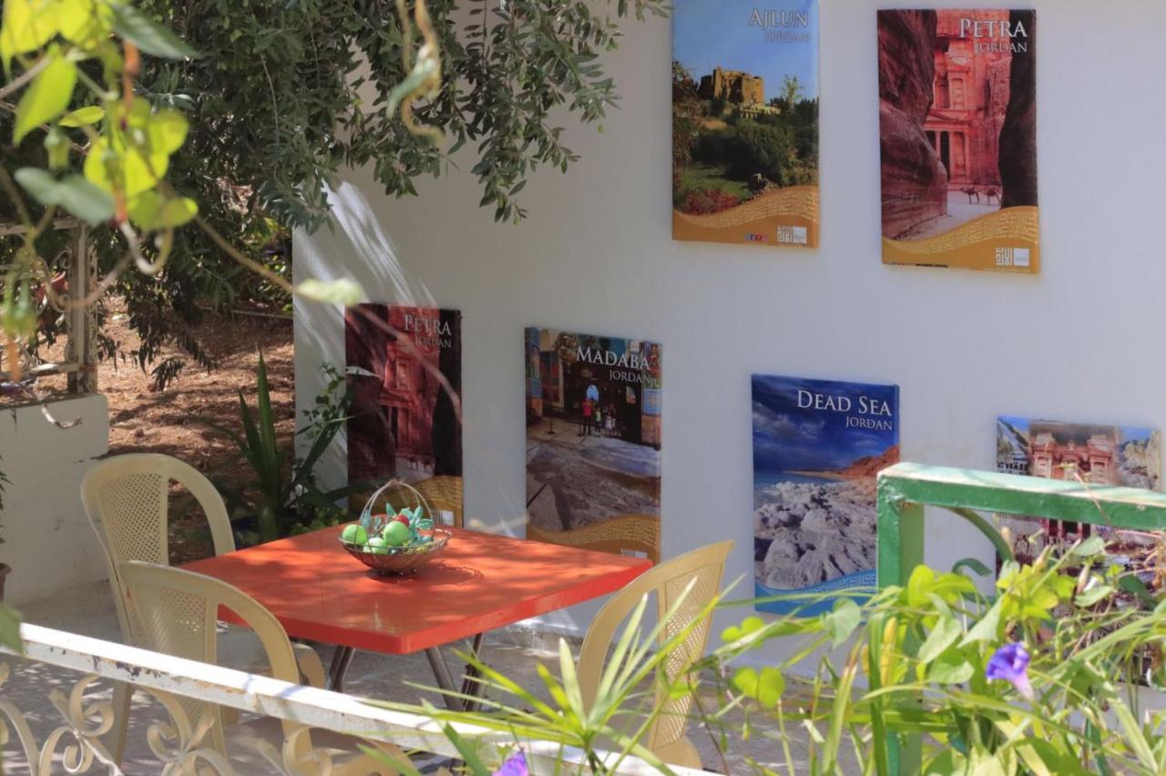 بيت الطبيعة Nature House Jarash Esterno foto